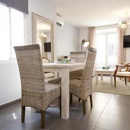 Apartment Holidays2malaga Dos Aceras In Old Town & High Speed Wifi *
