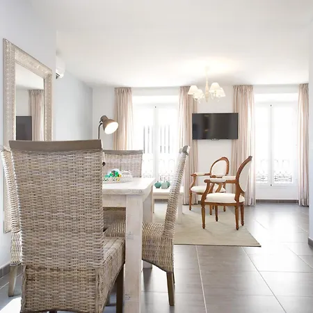 Holidays2malaga Dos Aceras In Old Town & High Speed Wifi Apartment