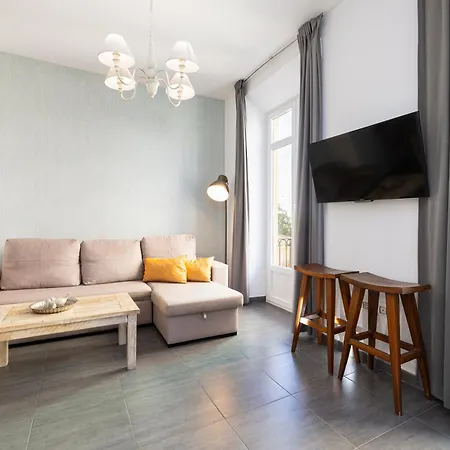Apartment Holidays2malaga Dos Aceras In Old Town & High Speed Wifi Malaga