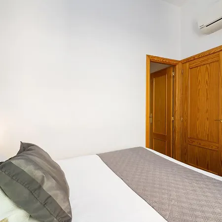 Holidays2malaga Dos Aceras In Old Town & High Speed Wifi Malaga
